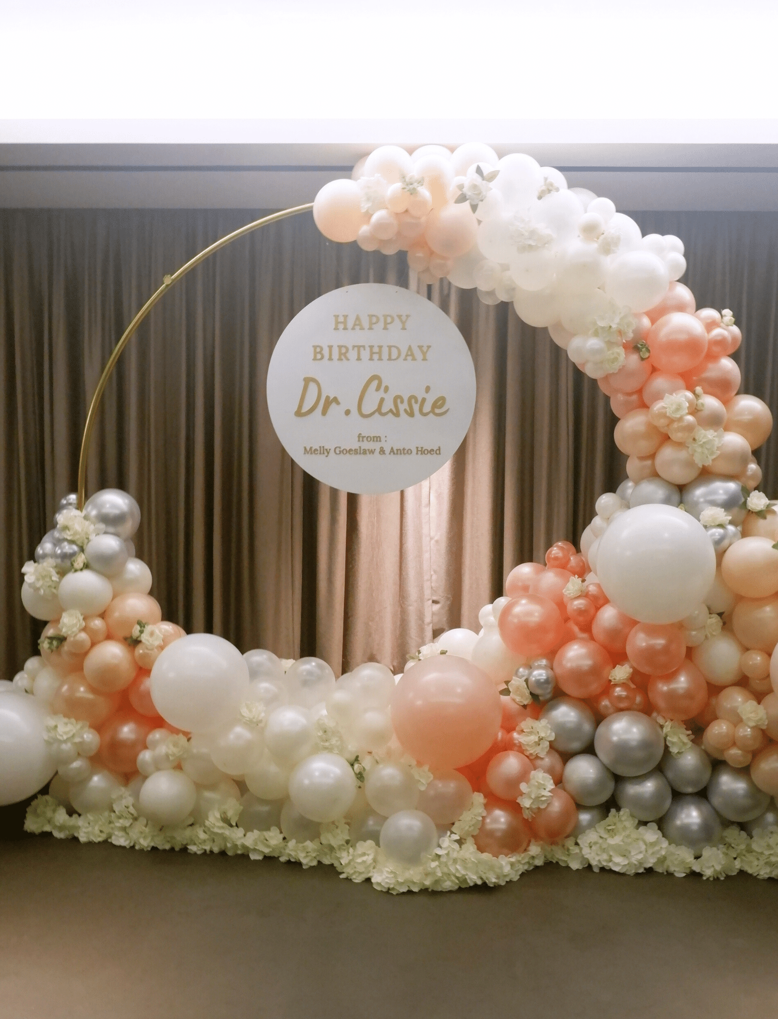 Circle ring decoration